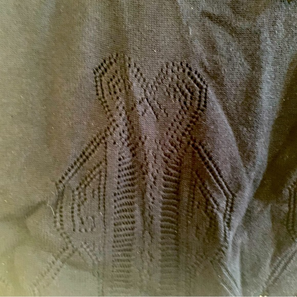 Wowen fabric, European designer skirt. Never worn. - Picture 2 of 2